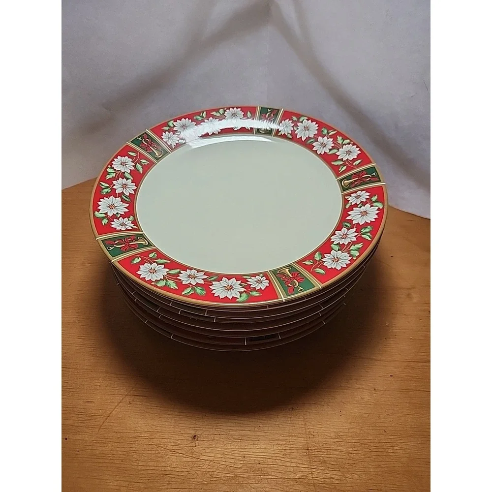 Kobe Charlton Hall *‎ 8 DINNER PLATES * Christmas, Horns, Poinsettias, EXC